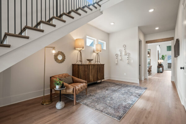 Foyer-Stairs (3)