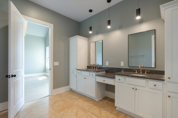 Primary Bath (2)
